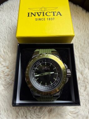 Invicta NIB Men's Watch - Aviator Quartz Black Dial Green